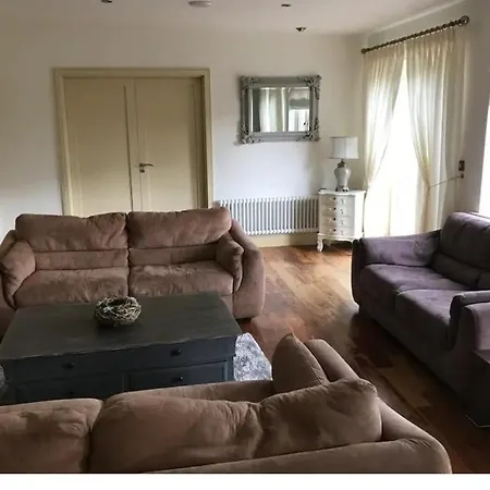 Prázdninový dům Spacious 3 Bedroomed House With Amazing Views Rossacoosane